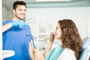 What Are The Oral Health Issues Addressed By A Periodontist?